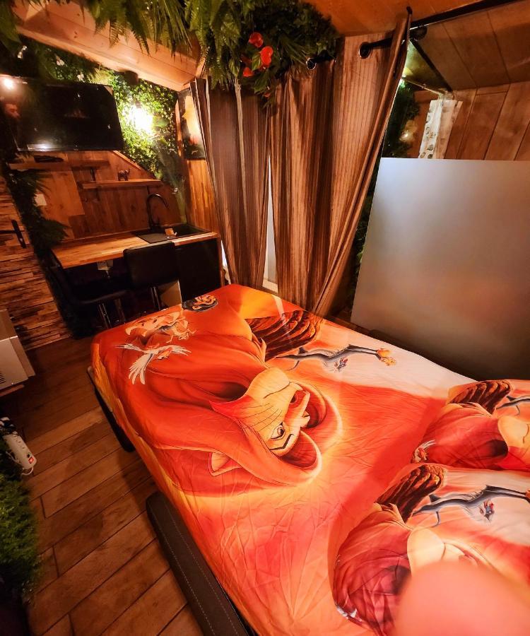 Indiana Jones A 10 Minutes Du Parc Disneyland Conde-Sainte-Libiaire Exterior photo